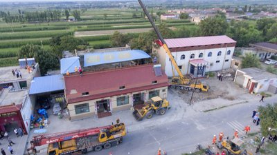 У Китаї під час бенкету обвалився дах ресторану, загинули десятки людей