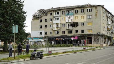 "Гірше, аніж в будь-якому фільмі": фоторепортаж зі звільненого Ізюма "Гірше, аніж в будь-якому фільмі": фоторепортаж зі звільненого Ізюма