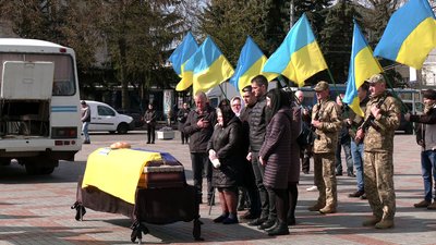 У Рівному попрощалися із молодшим сержантом Віталієм Варшиком