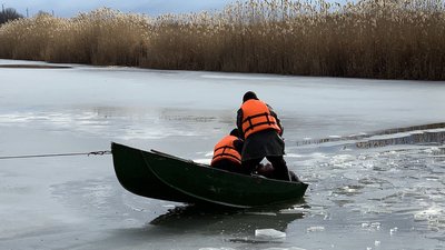У Павлограді двоє людей провалились під лід, одна людина загинула У Павлограді двоє людей провалились під лід, одна людина загинула