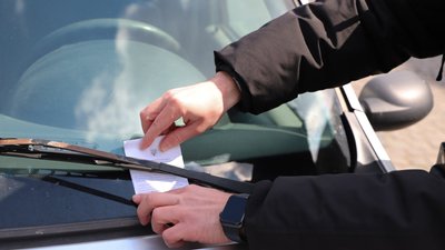 В Ужгороді з 4 квітня муніципальна варта штрафуватиме усіх, хто порушує правила паркування
