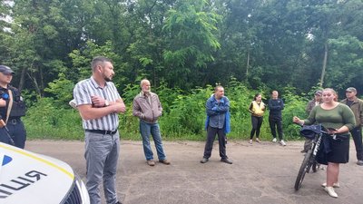 Жителі села Новоселиця проти будівництва кладовища поблизу села