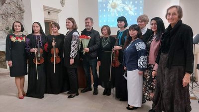 "Україна – вісь земна і небесна": у музеї на Тернопільщині відкрили виставку "Україна – вісь земна і небесна": у музеї на Тернопільщині відкрили виставку