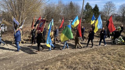 Івана Карпіва та Василя Стецину поховали в рідних громадах на Тернопільщині