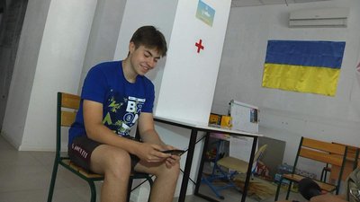 Виїхали з окупації до Хмельницького — історія переселенців зі Сватового Виїхали з окупації до Хмельницького — історія переселенців зі Сватового