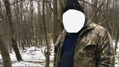 Зрубав шість дерев й хотів вивезти з лісу: на Тернопільщині інспектори склали протокол на чоловіка Зрубав шість дерев й хотів вивезти з лісу: на Тернопільщині інспектори склали протокол на чоловіка