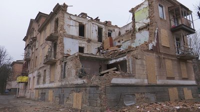 У Кривому Розі відновлюють квартири в будинку, зруйнованому російською ракетою 16 грудня У Кривому Розі відновлюють квартири в будинку, зруйнованому російською ракетою 16 грудня