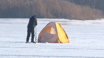 Черкаські рятувальники нагадали рибалкам правила поводження на льоду Черкаські рятувальники нагадали рибалкам правила поводження на льоду