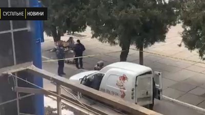 Їжа та напої, які привезли евакуйованим. Скріншот з відео Валерії Їжа та напої, які привезли евакуйованим. Скріншот з відео Валерії