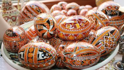 У Львові дітей та підлітків запрошують на майстер-класи з писанкарства