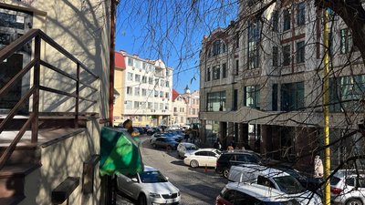 Платна парковка в Ужгороді. У міськраді розповіли, куди спрямовуватимуть гроші Платна парковка в Ужгороді. У міськраді розповіли, куди спрямовуватимуть гроші