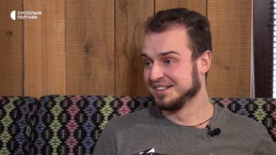 "Це не завадить мені жити": історія бійця з Полтавщини, який втратив ногу в боях на Донбасі "Це не завадить мені жити": історія бійця з Полтавщини, який втратив ногу в боях на Донбасі