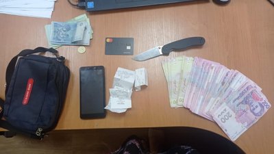 Чоловік у Сумах викрав з каси кредитної організації 11 тисяч гривень, але втекти не зміг