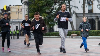 У Києві відбувся перший в Європі військовий забіг Military Run UA. Фоторепортаж У Києві відбувся перший в Європі військовий забіг Military Run UA. Фоторепортаж