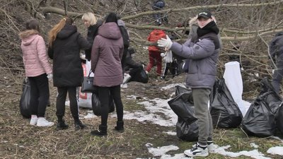 Майже 100 лучан прийшли на екотолоку з прибирання прибережної зони Сапалаївки