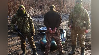 На Закарпатті двох чоловіків арештували на 10 діб за спробу переправити сигарети через кордон