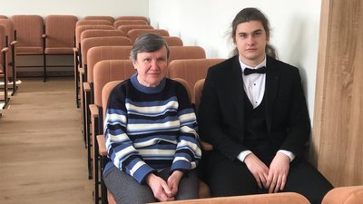 піаніст, фортепіано, музика, коледж, музична школа, малин піаніст, фортепіано, музика, коледж, музична школа, малин