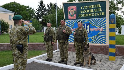 30 тисяч гривень премії дали прикордоннику з Чернігівщини за виявлені три вантажівки з контрабандою