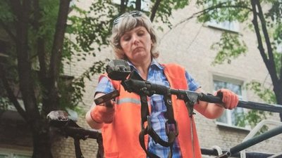 «Вулиця, на якій я живу». У Дніпрі відкрили фотовиставку підлітків з прифронтового Донбасу «Вулиця, на якій я живу». У Дніпрі відкрили фотовиставку підлітків з прифронтового Донбасу
