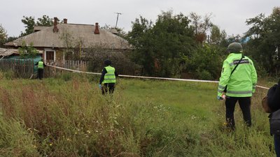 У звільненому від російських окупантів селі на Харківщині знайшли вбитими чотирьох людей У звільненому від російських окупантів селі на Харківщині знайшли вбитими чотирьох людей