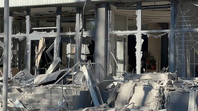 Нічний обстріл. Під час нальоту дві російські ракети впали у житловому кварталі Миколаєва