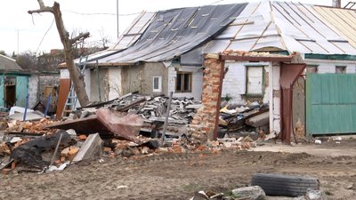 На Житомирщині у палаючому підвалі гаражу 40 хвилин перебували діти, які сховалися від авіаударів На Житомирщині у палаючому підвалі гаражу 40 хвилин перебували діти, які сховалися від авіаударів