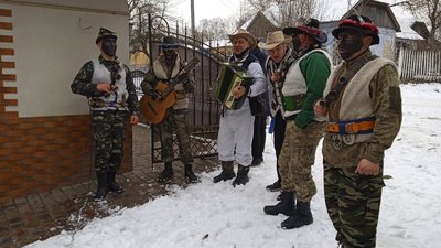 На Тернопільщині жителі села водили Маланку