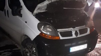 У Кам'янці-Подільському згоріло авто місцевого бізнесмена. Поліція підозрює підпал