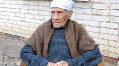 Дві війни на одне життя. Спогади бабусі, що живе у Сумах, про події Другої Світової Дві війни на одне життя. Спогади бабусі, що живе у Сумах, про події Другої Світової