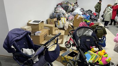 Вінничани передали допомогу жителям деокупованої Балаклії Вінничани передали допомогу жителям деокупованої Балаклії
