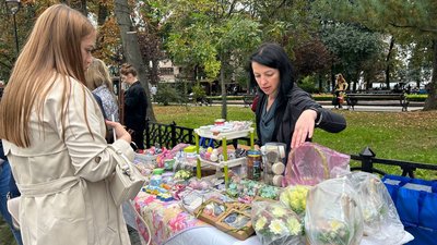 Благодійний ярмарок на підтримку військових Благодійний ярмарок на підтримку військових