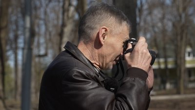 60 років із фотоапаратом: майстер із Рівного продемонстрував створення чорно-білої аналогової світлини 60 років із фотоапаратом: майстер із Рівного продемонстрував створення чорно-білої аналогової світлини