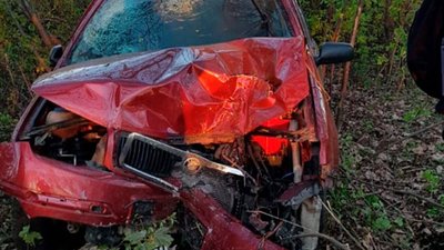 На Дунаєвеччині автівка з’їхала у кювет. Травмувалося троє хмельничан
