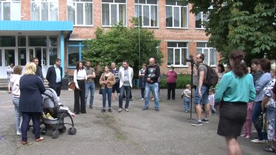 Під Полтавою хотіли закрити старші класи школи, але передумали