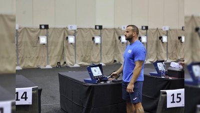 Олександр Гавриленко на вогневому рубежі під час "Ігр воїнів-2022"