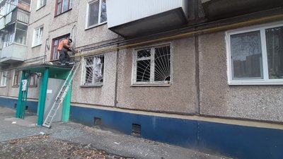 Поліція у Харкові очепила дитячий майданчик, де підірвався чоловік: тривають слідчі дії