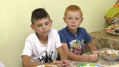 На Житомирщині сім'я старостині села виховує семеро дітей, п’ятеро з яких – прийомні На Житомирщині сім'я старостині села виховує семеро дітей, п’ятеро з яких – прийомні