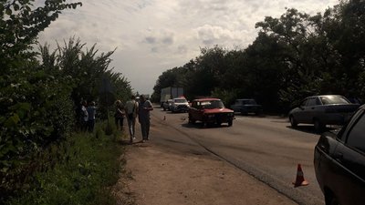 На виїзді з Кропивницького в напрямку Умані зіштовхнулись чотири машини. Є травмований