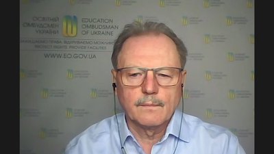 Учнів житомирського ліцею зобов’язали носити шкільну форму Учнів житомирського ліцею зобов’язали носити шкільну форму