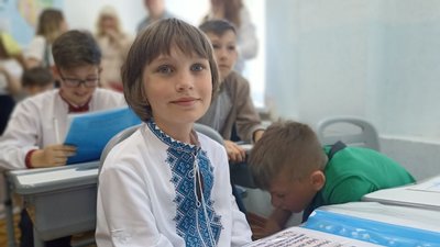 Для житомирських школярів пролунав останній шкільний дзвінок Для житомирських школярів пролунав останній шкільний дзвінок