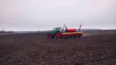 На Кіровоградщині посівну кампанію почали на три тижні раніше На Кіровоградщині посівну кампанію почали на три тижні раніше
