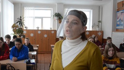 У школах Тернополя мають запровадити предмет "Основи сім’ї" У школах Тернополя мають запровадити предмет "Основи сім’ї"