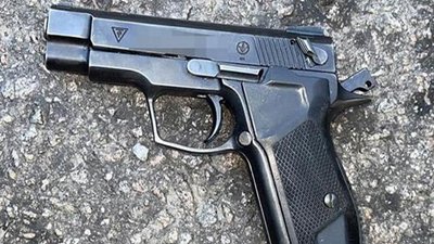 Троє людей постраждалих у стрілянині в Запоріжжі перебувають у лікарні Троє людей постраждалих у стрілянині в Запоріжжі перебувають у лікарні