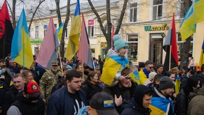 В Одесі відбувся Марш Єдності. Близько двох тисяч людей пройшли центром міста. ФОТО В Одесі відбувся Марш Єдності. Близько двох тисяч людей пройшли центром міста. ФОТО