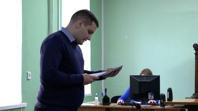 Викрав підлітка, щоб витягти інформацію з матері: у Чернігові судять російського військового