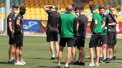 У 13-ти футболістів "Прикарпаття" виявили COVID-19