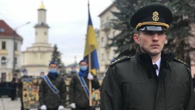 У Франківську відбулася хода, присвячена сьомій річниці битви за Дебальцеве У Франківську відбулася хода, присвячена сьомій річниці битви за Дебальцеве