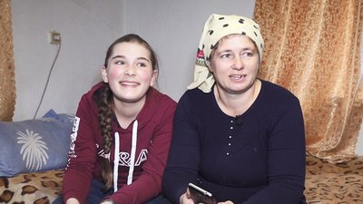 Жителька Тернопільщини веде відеоблог про село: 13 кіз і більше 8 000 підписників Жителька Тернопільщини веде відеоблог про село: 13 кіз і більше 8 000 підписників