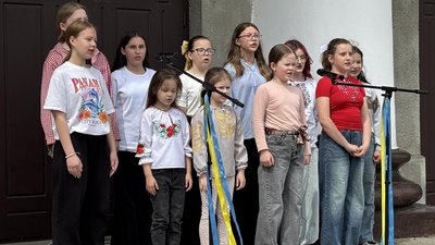 "Чекають щодня": у селищі на Волині — перша акція на підтримку безвісти зниклих бійців "Чекають щодня": у селищі на Волині — перша акція на підтримку безвісти зниклих бійців