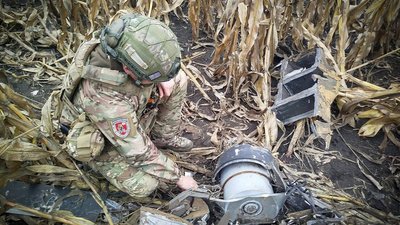 Вибухотехніки знешкодили бойову частину безпілотника РФ.